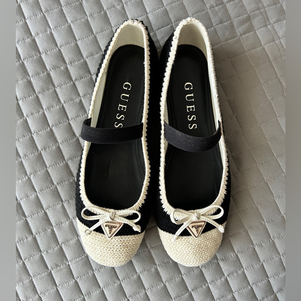 (NIB) GUESS “Maysa” Knit Cap-toe Mary Jane Flats